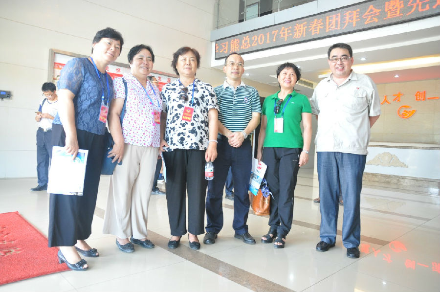 自治區(qū)政協(xié)委員、玉林市政協(xié)主席梁偉江一行到我司現(xiàn)場調(diào)研