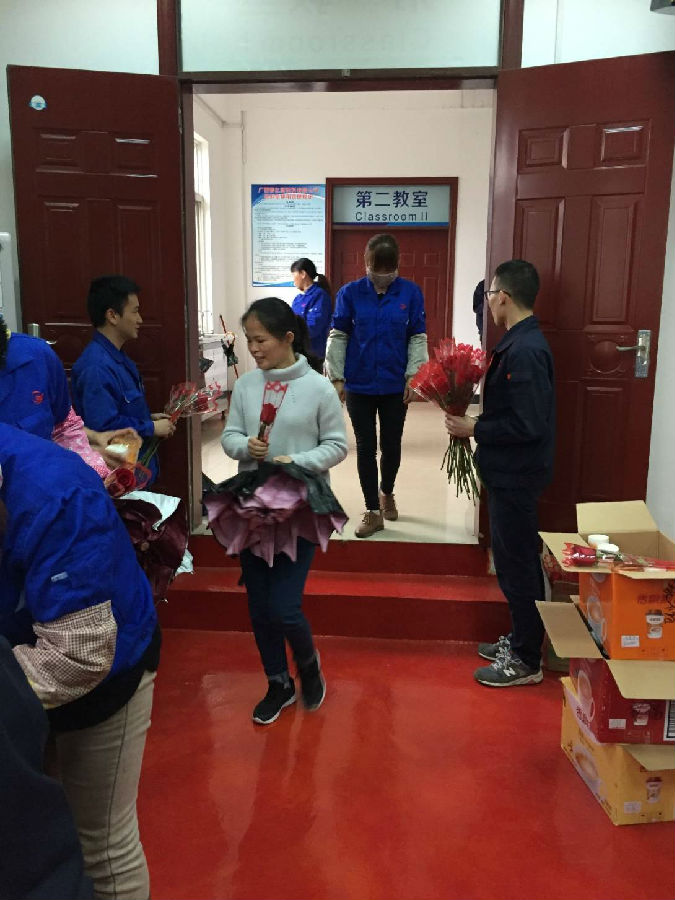 深化婦女普法教育，促進(jìn)構(gòu)建和諧銀億