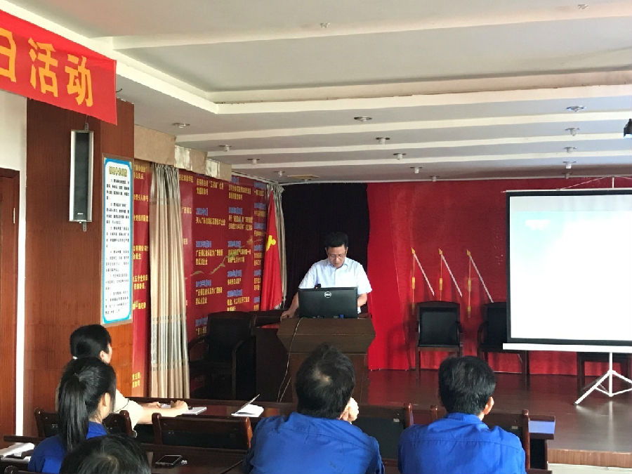 穿越世紀(jì)風(fēng)云，緬懷輝煌偉業(yè)